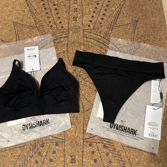 NWT Gymshark Seamless Bralette & Thong Black Small